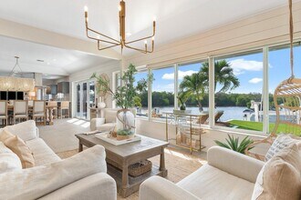 5 Inlet Cay Dr in Boynton Beach, FL - Building Photo - Building Photo