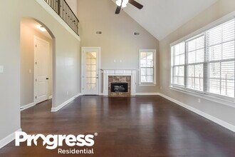 4827 Saddlehorn Cove in Memphis, TN - Foto de edificio - Building Photo