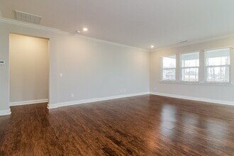 33 Rawls Meadow Ln in Fuquay Varina, NC - Building Photo - Building Photo