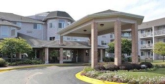 Independence Village of Saginaw in Saginaw, MI - Building Photo