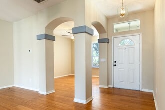1601 Stoneywood Way in Apopka, FL - Building Photo - Building Photo
