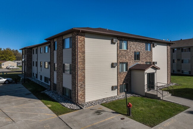 Citi Park Apartments in Fargo, ND - Building Photo - Building Photo