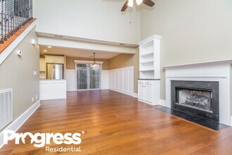 2961 Buckner Ln in Spring Hill, TN - Foto de edificio - Building Photo