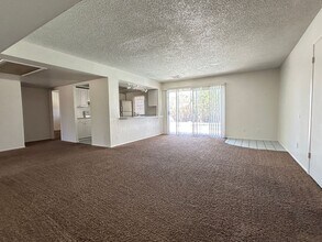 5850 W Acoma Dr in Glendale, AZ - Building Photo - Building Photo