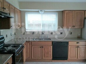 6607 Dusty Dawn Dr in Houston, TX - Building Photo - Building Photo