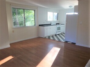 19-21-21 Penobscot St in Orono, ME - Building Photo - Building Photo