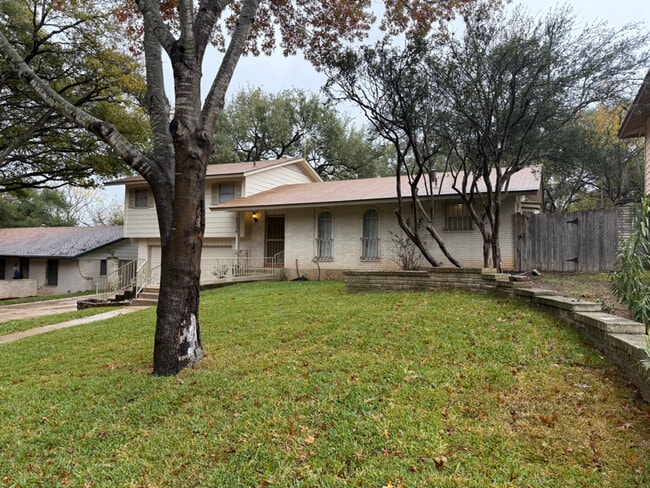 5706 Gomer Pyle Dr in San Antonio, TX - Building Photo - Building Photo