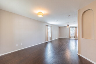 3746 Crimson Star in San Antonio, TX - Building Photo - Building Photo