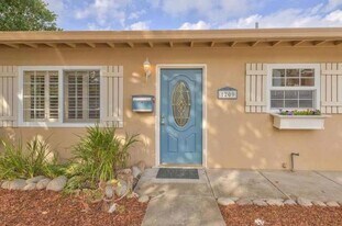 1209 Darwin St in Seaside, CA - Building Photo