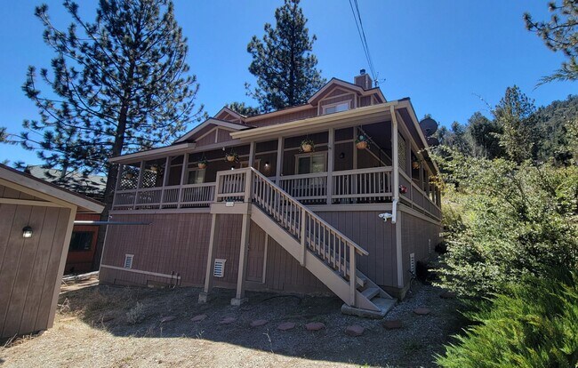 15504 Mil Potrero Hwy in Pine Mountain Club, CA - Building Photo - Building Photo