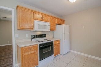 1134 Keith Ave in Oak Grove, KY - Building Photo - Building Photo