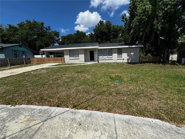 property at 1610 Crest Ave