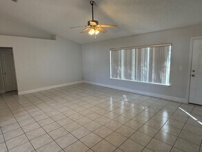 30 Freeland Ln in Palm Coast, FL - Building Photo - Building Photo