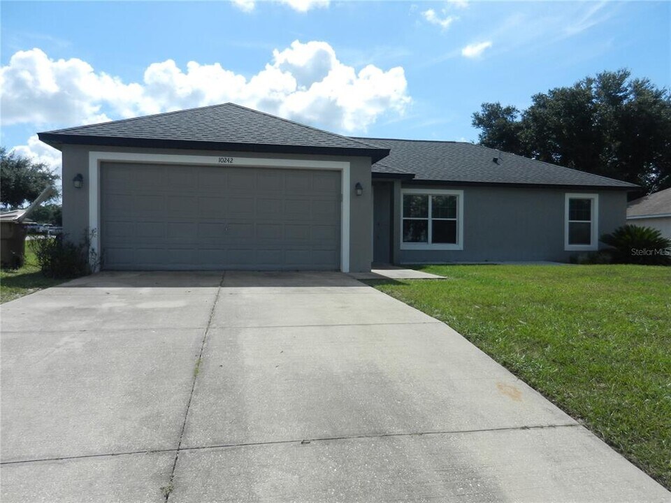 10242 Cayo Costa Ct in Clermont, FL - Building Photo