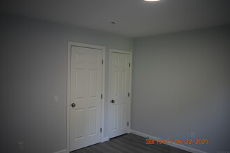 43 Highland Ave in Beacon Falls, CT - Foto de edificio - Building Photo