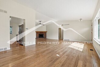 1399 S Paris Ct in Aurora, CO - Building Photo - Building Photo