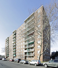 2001 Bruckner Blvd in Bronx, NY - Building Photo - Building Photo