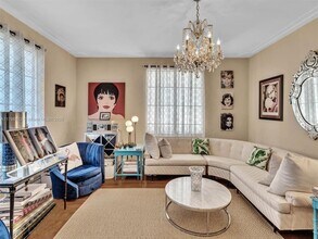 928 Euclid Ave in Miami Beach, FL - Building Photo - Building Photo