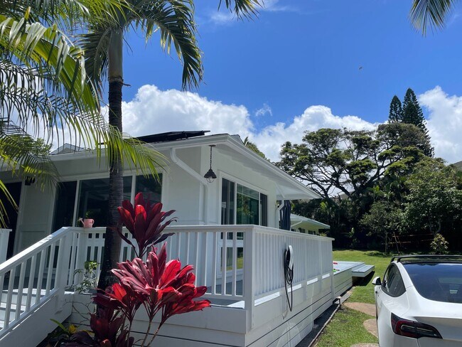 1453 Aalapapa Dr in Kailua, HI - Building Photo - Building Photo