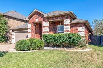 2233 Cavalry Dr in Fort Worth, TX - Building Photo - Building Photo