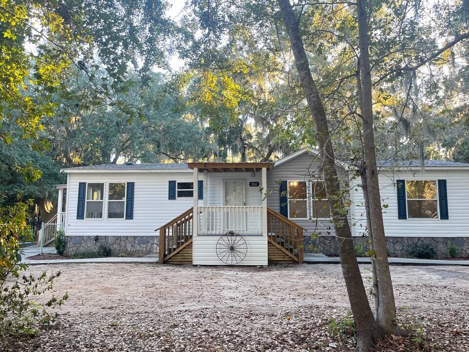 2243 Limerick Rd in Midway, GA - Foto de edificio