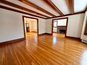 31 Oakley Rd in Watertown, MA - Building Photo - Building Photo