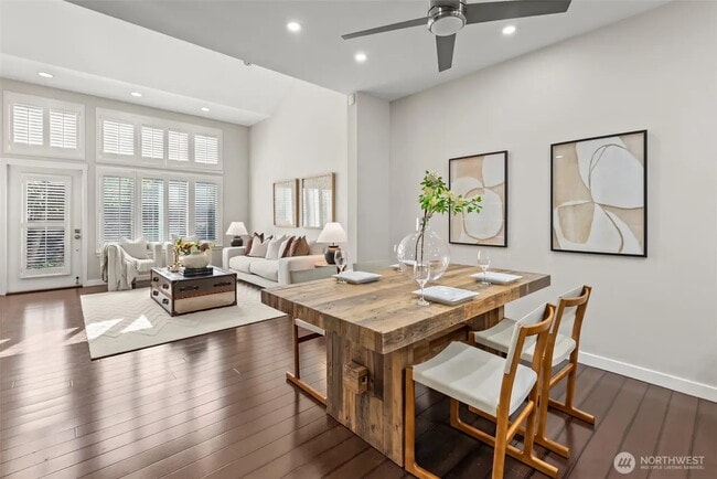 12223 NE 109th Way in Kirkland, WA - Building Photo - Building Photo