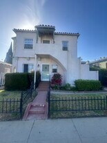 1519 1/2 S Redondo Blvd, Unit 1519 1/2 S Redondo Blvd in Los Angeles, CA - Building Photo