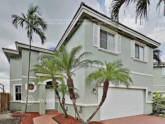 15678 SW 112th Dr in Miami, FL - Building Photo - Building Photo