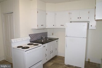 1127 Stanley Ave in Chambersburg, PA - Building Photo - Building Photo