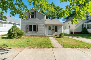 51 East 21st Street in Holland, MI - Building Photo