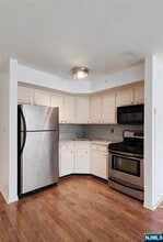 1412 Faulkner Ct in Mahwah, NJ - Building Photo - Building Photo