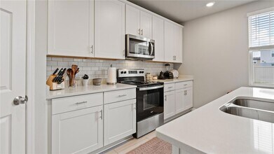 5291 Meredrew Ln in St. Cloud, FL - Foto de edificio - Building Photo
