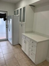 3916 SW 58th Ave in Miami, FL - Building Photo - Building Photo