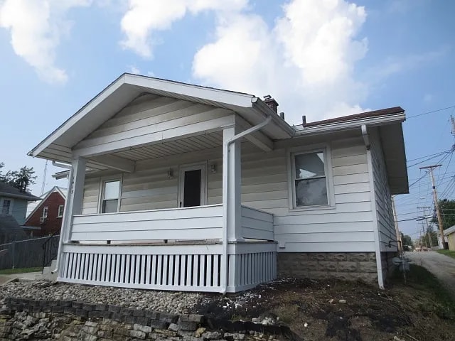 property at 1415 Schilling Ave