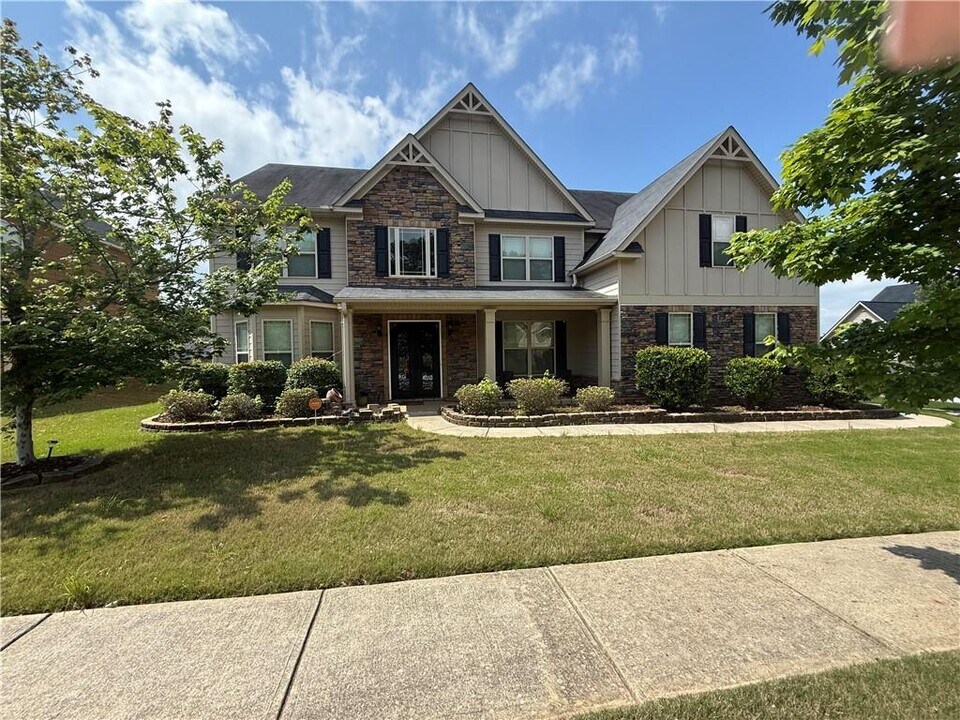 4316 Kershaw Dr in Snellville, GA - Foto de edificio