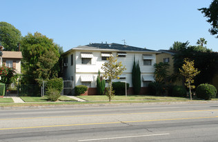 5832 Woodman Ave Apartments