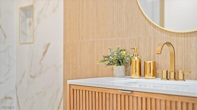 27585 Imperial Shores Blvd in Bonita Springs, FL - Building Photo - Building Photo