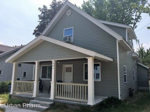 461 Spring Ave NE in Grand Rapids, MI - Building Photo