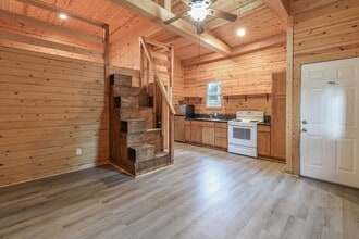 20011 Parkway Ln in Montgomery, TX - Building Photo - Building Photo