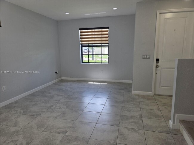 11351 SW 248th Terrace in Princeton, FL - Building Photo - Building Photo