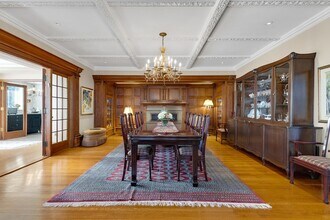 1210 Rue Redpath-Crescent in Montréal, QC - Building Photo - Building Photo