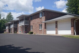 Perkins Heights in Green Bay, WI - Building Photo