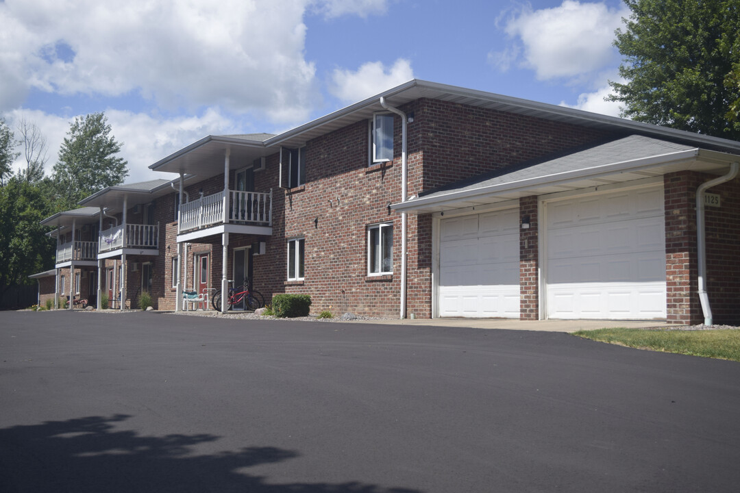 Perkins Heights in Green Bay, WI - Foto de edificio