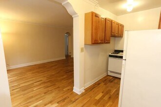 430 W Roscoe St in Chicago, IL - Building Photo - Building Photo