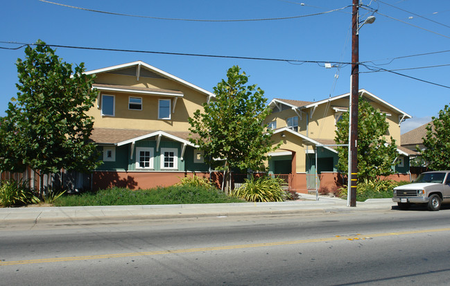 139-141 Riverside Dr in Watsonville, CA - Building Photo - Building Photo