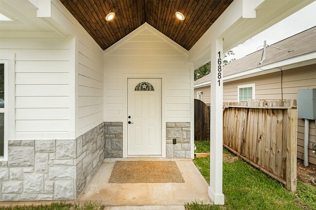 property at 16881 Glenheath St