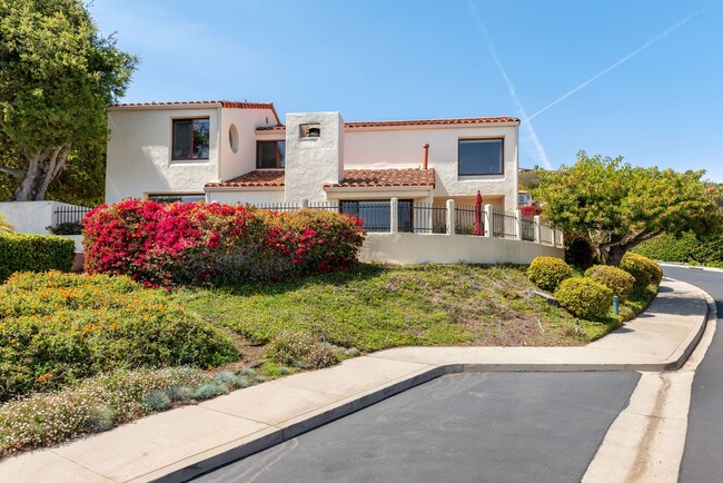 407 Vista De La Playa Ln in Santa Barbara, CA - Building Photo - Building Photo