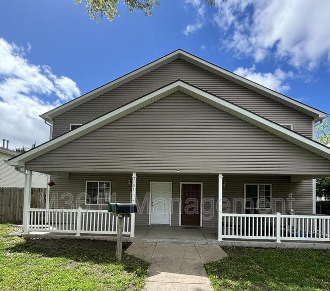 property at 3101 Holdrege St
