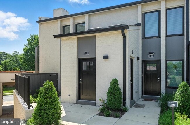 19510 VILLAGE Walk in Montgomery Village, MD - Foto de edificio - Building Photo